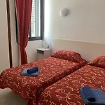 Lovely 1 Bed 5a1, Victoria Court 1, Cristianos, Tenerife Los Cristianos (Tenerife)