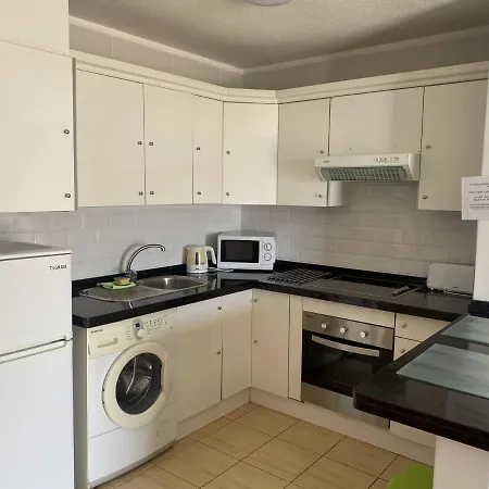 Appartement Lovely 1 Bed 5a1, Victoria Court 1, Cristianos, Tenerife Los Cristianos (Tenerife)
