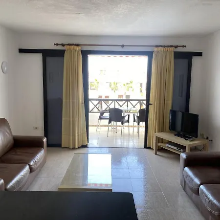 Lovely 1 Bed 5a1, Victoria Court 1, Cristianos, Tenerife Appartement